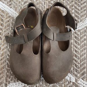 Beautiful vintage Birkenstock’s - worn once - Great shape. Size 36 eur